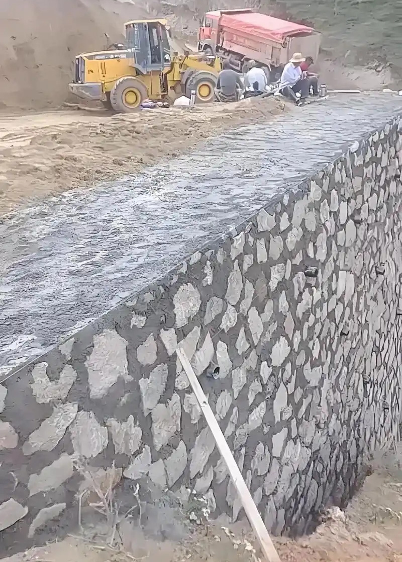 大同南郊区边坡加固